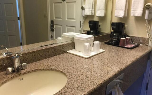 The Miramar Inn & Suites