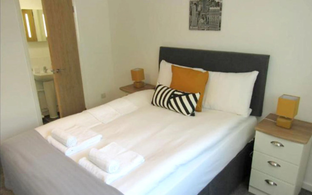 The Cambridge Suites - Tas Accommodations