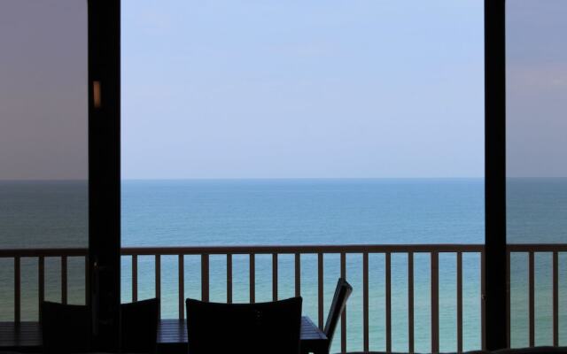 Beach Palms 505