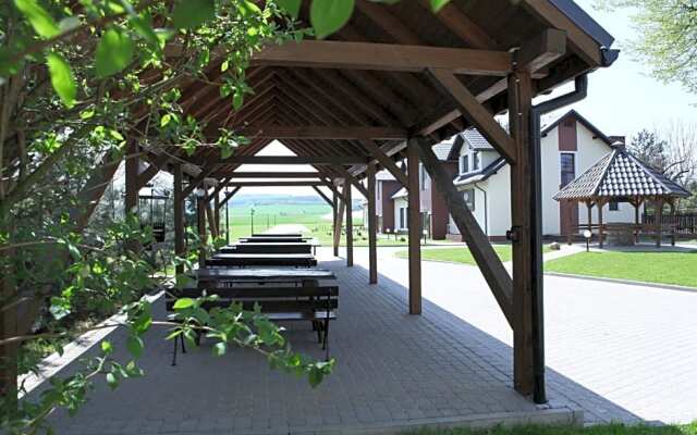 Biała Akacja Resort & Business