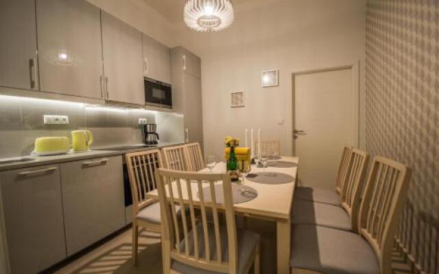 3Bdr City Center Ruterra Apartment