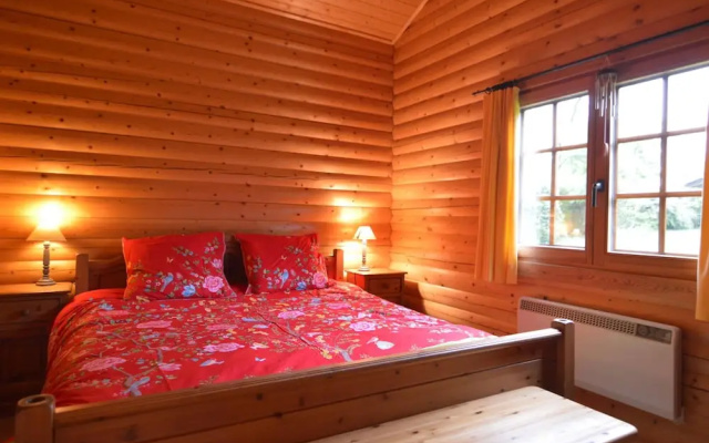 Stavelot Chalet With Garden