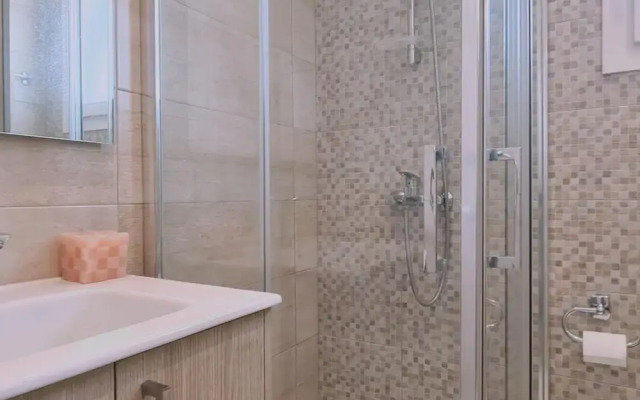 73 LCA - Stay Novel Apartment