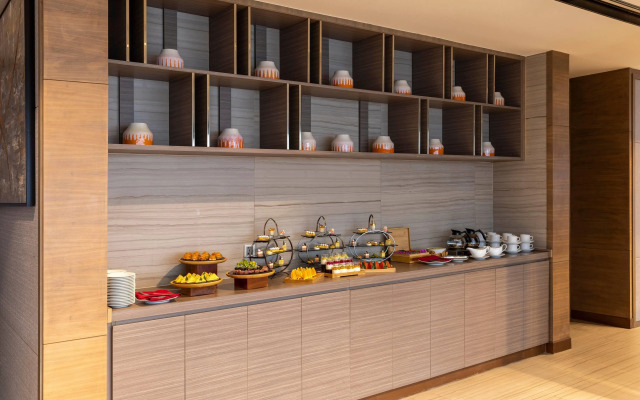 Melia Vinpearl Cam Ranh Beach Resort