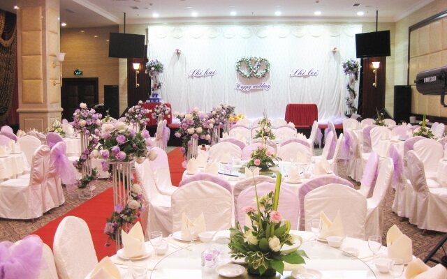 Dalian Golden Shine International Hotel