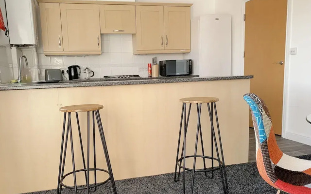 Toothbrush Apartments - 2 Bed 1 Bath Apt
