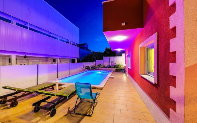 Apartments Damjan