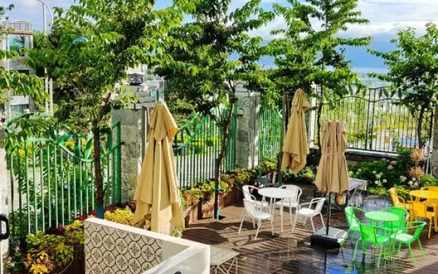 Mango Coffee Garden Meisu (Cang'er Avenue Store) – Outside – Dali