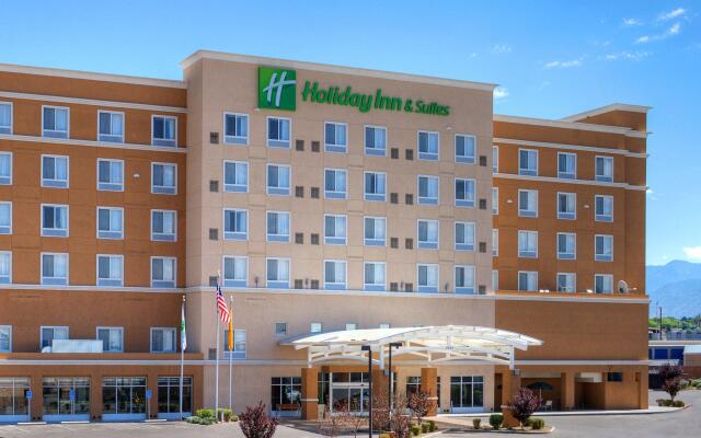 Holiday Inn & Suites Albuquerque-North I-25, an IHG Hotel