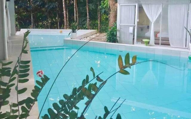 Balconahe Resto Camp