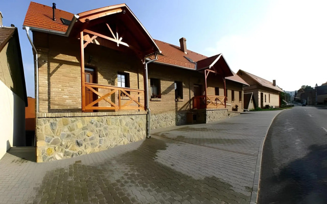 Wekler Családi Pincészet és Panzió