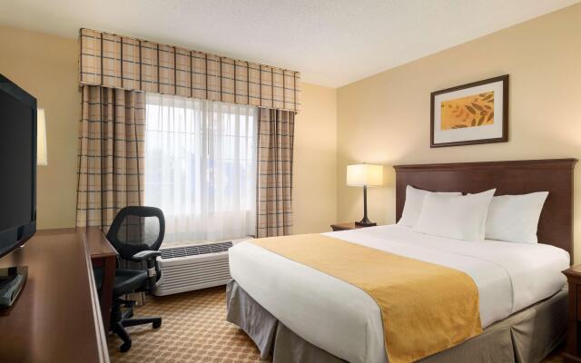 Country Inn & Suites by Radisson, Owatonna, MN