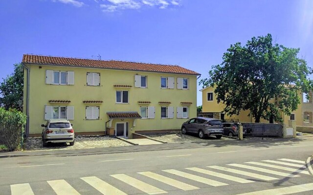 Amazing Apartment in Vabriga With 2 Bedrooms and Wifi