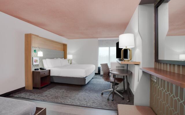 Holiday Inn Roanoke Airport – Conference CTR by IHG