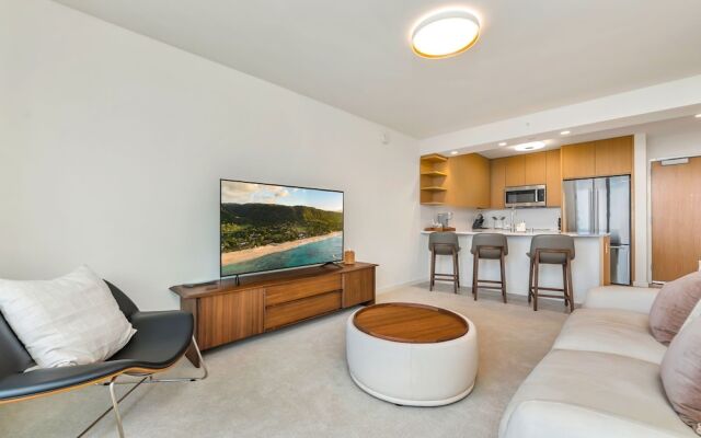 Sky Ala Moana 4005 1 Bedroom Condo by RedAwning