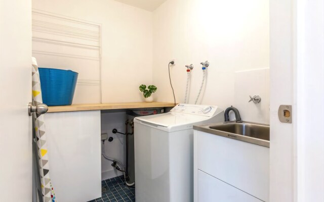 Villa Ellisa, Unit 4/10 Columbia Close