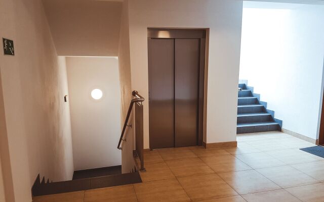 Stawowa Apartment with private garage