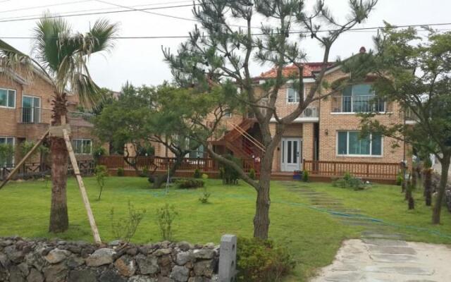 Jeju unshared House Olle Pension