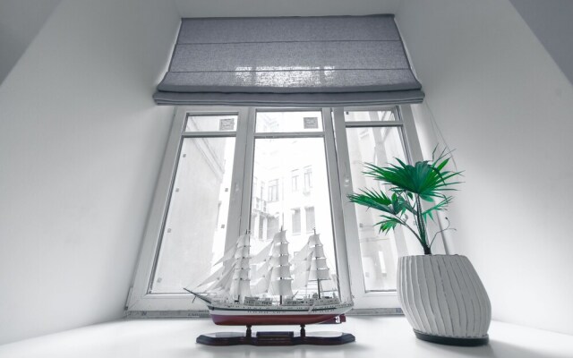 Safe Haven Nevsky 95 - Hostel