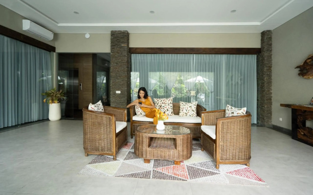 Del Cielo Villa