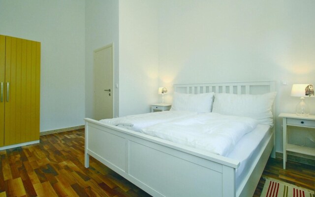 Nice Home in Vranici With Wifi and 2 Bedrooms