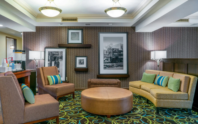 Hampton Inn & Suites Valley Forge/Oaks