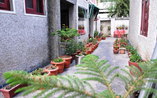Hotel SADAF