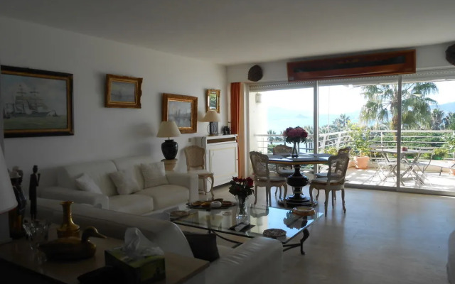 Karolina Properties - Appartement Commodore Croisette