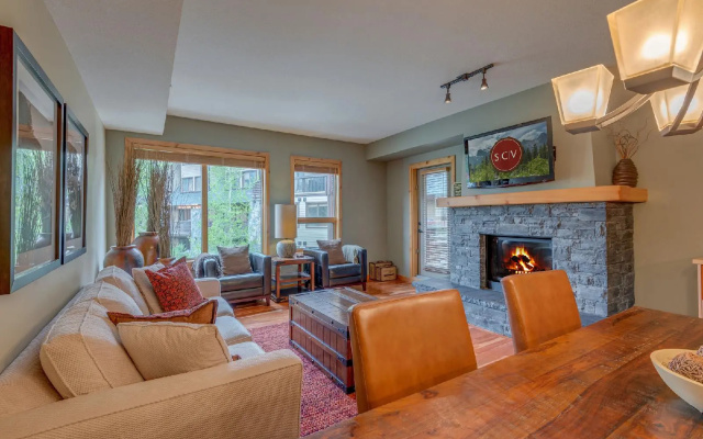 Rundle Cliffs Lodge by Spring Creek Vacation