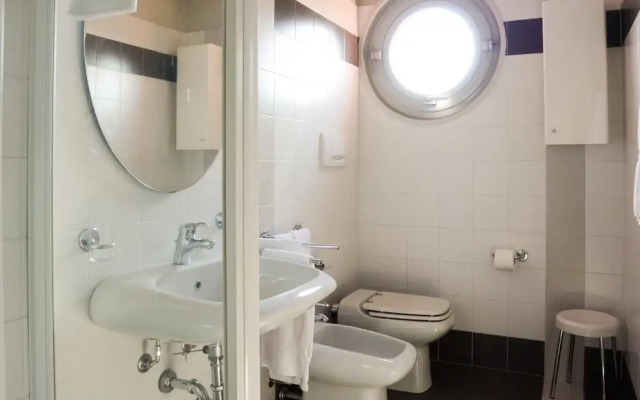 Vista Hotel & Residence