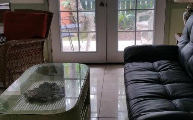 Whale House at Kehena Beach