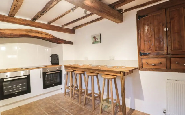 Lower West Curry Farmhouse