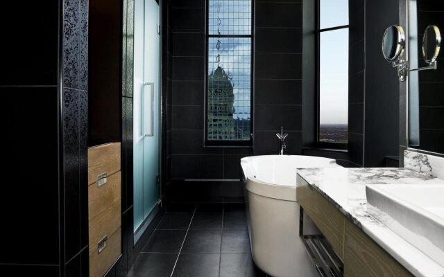 W Minneapolis - The Foshay