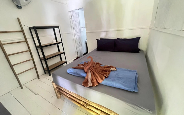 Haad Chao Phao Resort