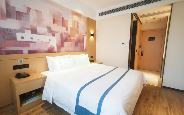 City Comfort Inn Hotel (Hua County Wenming Dadao Renmin Hospital)