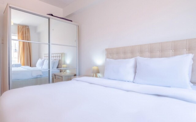 Authentic Flat 750 m to Taksim Square in Beyoglu
