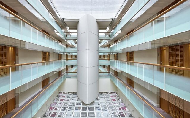Sheraton Paris Charles de Gaulle Airport Hotel
