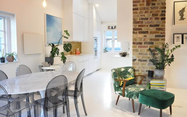 Stunning Warehouse Conversion in Great Location