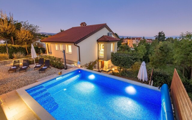 Stunning Home in Matulji With Wifi and 4 Bedrooms