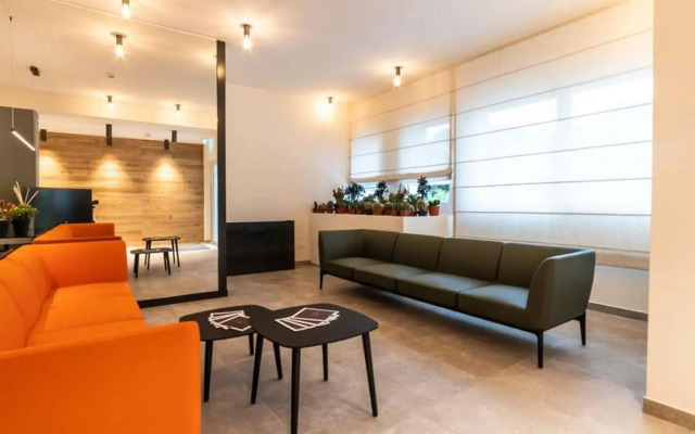 The Green Park Hotel