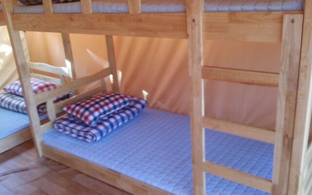Blue Night Glamping House in Udo - Caravan Park