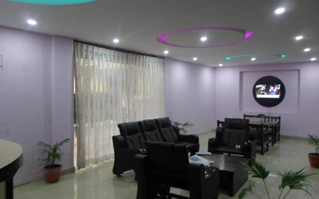 Famous House Kathmandu - Hostel