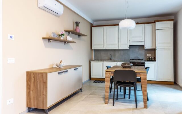 2-bed Apt With Stunning Lake Como Views & Terrace