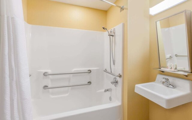 Microtel Inn & Suites by Wyndham Verona