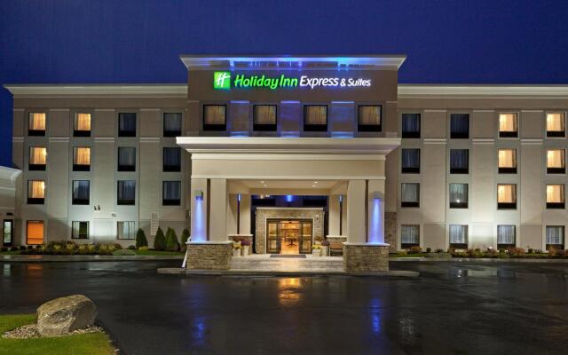 Holiday Inn Express Hotel & Suites Malone, an IHG Hotel