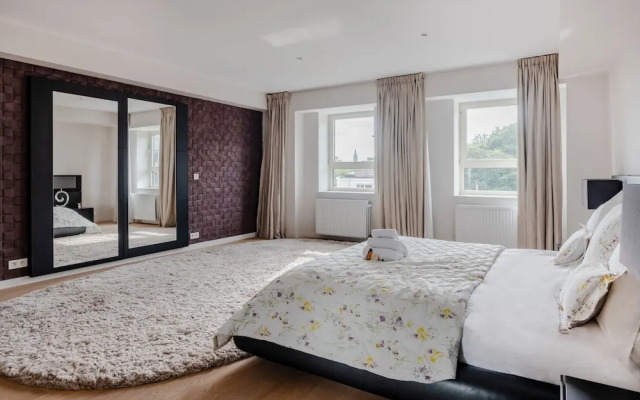 Brussels Penthouse Prestige