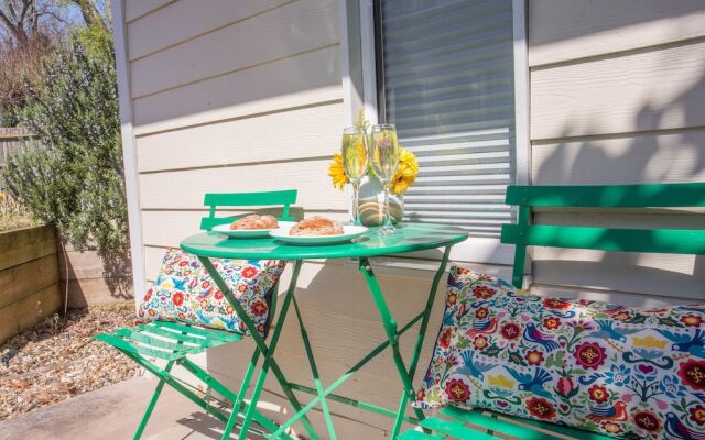 Snug with Views of the Chilterns