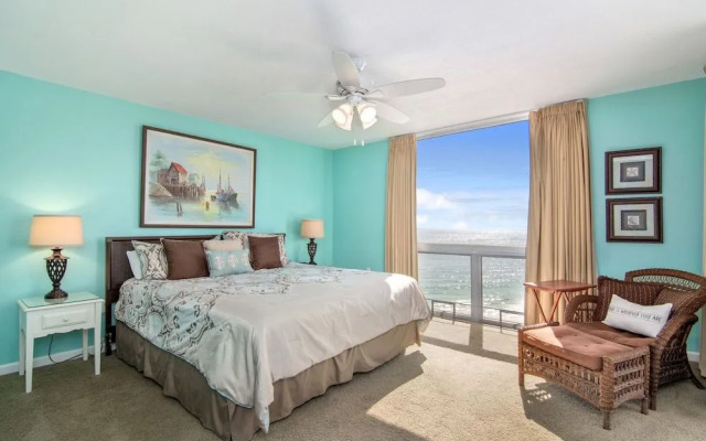 Shoreline 1114 Condo by RedAwning