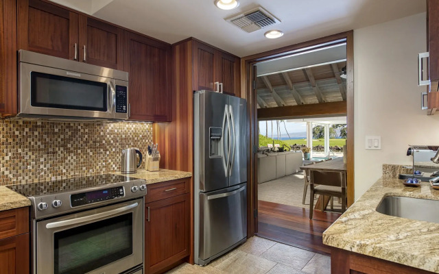 Mauna Lani, Auberge Resorts Collection