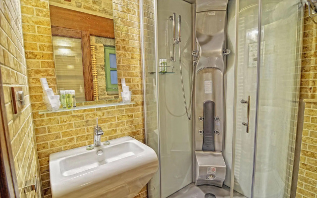 Aithrio Guesthouse